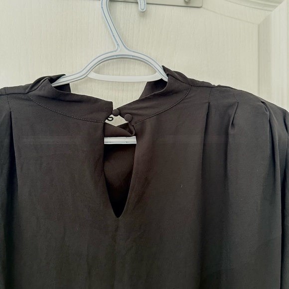 NWT Dynamite Elegant Black Blouse - Picture 5 of 5